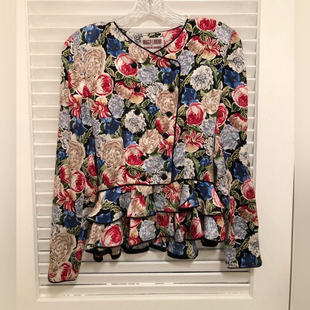 Maggie London by Jeanenne 100% silk ruffle double button top